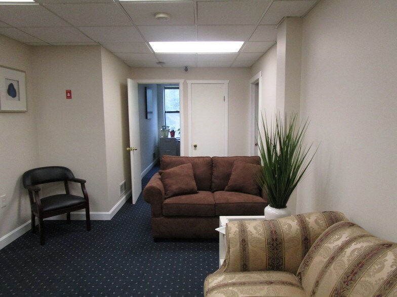 More Photos Of 1347 Us Highway 46 W, Ledgewood Office For Sale