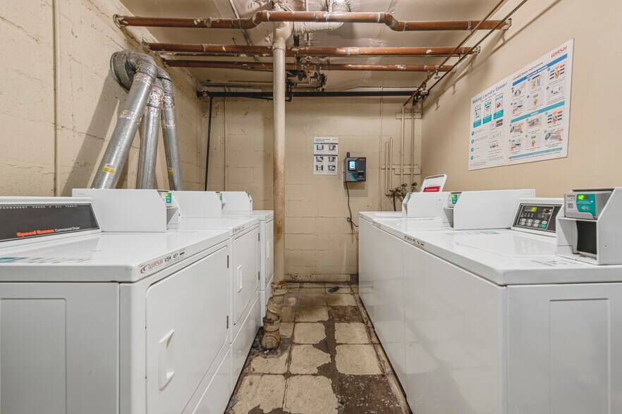More Photos Of 23740 Fenkell St, Detroit Apartments For Sale