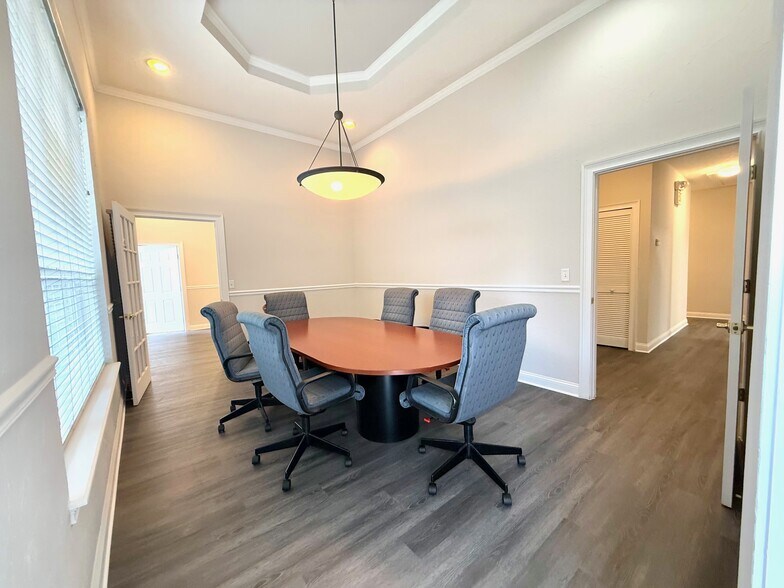 More Photos Of 4745 Sutton Park Ct, Jacksonville Medical For Sale