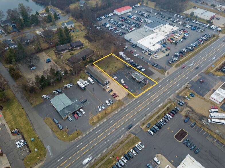 More Photos Of 2535 Highland Rd, Highland Restaurant For Sale