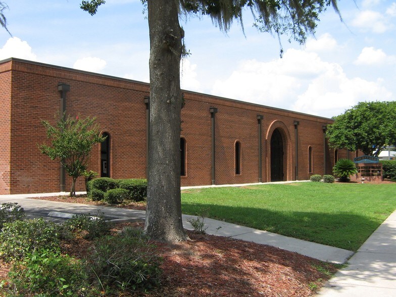 More Photos Of 1001 E Baker St, Plant City Medical For Lease