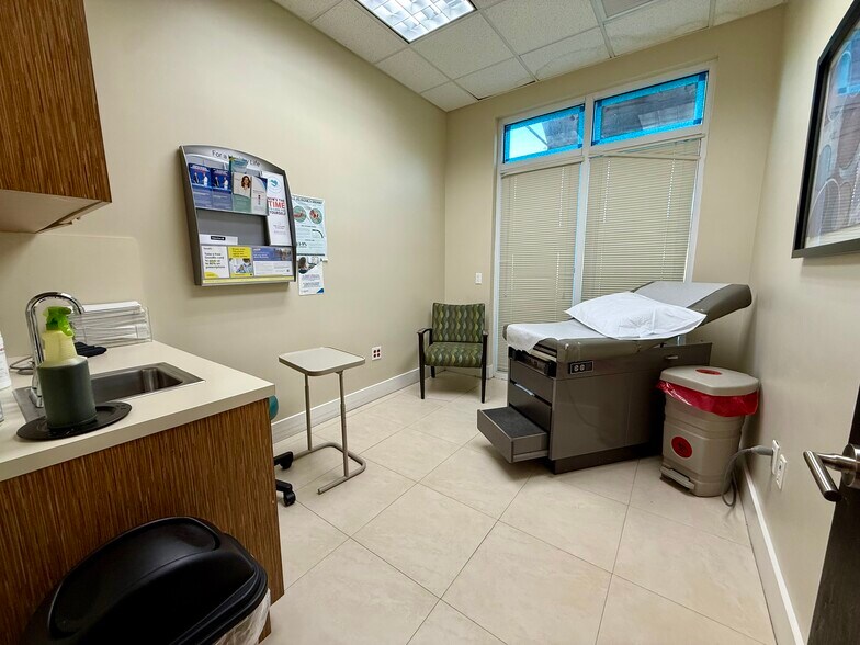 More Photos Of 8501 SW 124th Ave, Miami Medical For Sale