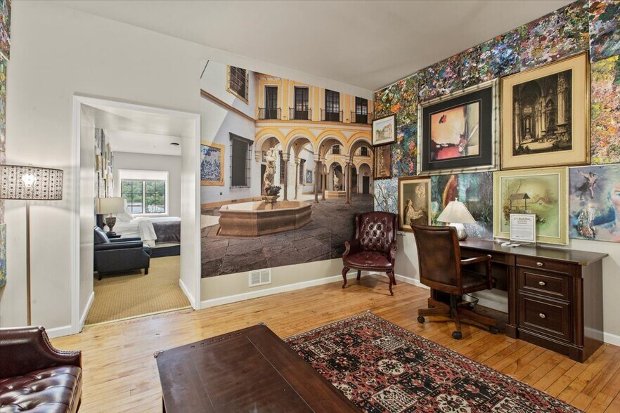 More Photos Of 49 Florida Ave, Amsterdam Hospitality For Sale