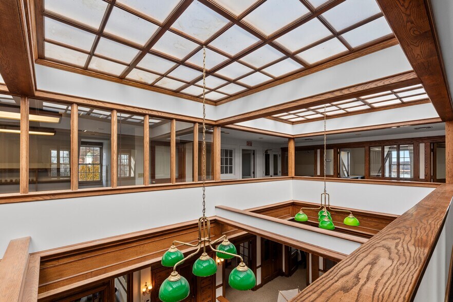 More Photos Of 31 N Main St, Essex Medical For Lease