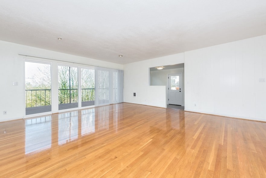 More Photos Of 3204-3212 SW 10th Ave, Portland Apartments For Sale