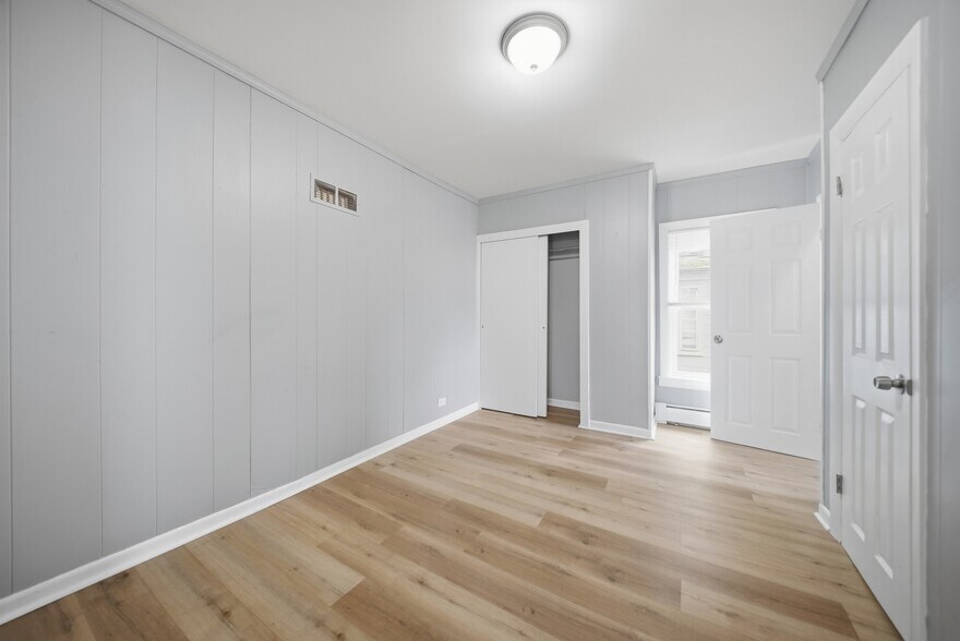 More Photos Of 266 Douglas St, Manchester Multifamily For Sale