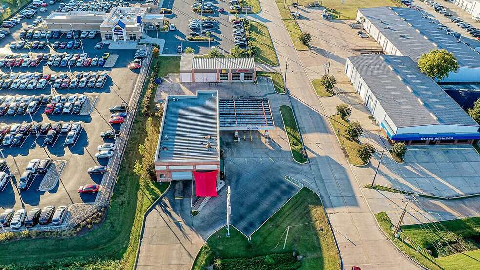 More Photos Of 1112 E Bert Kouns Industrial Loop, Shreveport Carwash For Sale