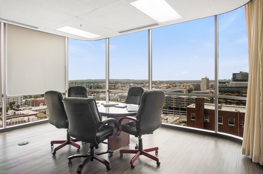 More Photos Of 3250 Wilshire Blvd, Los Angeles Office For Lease