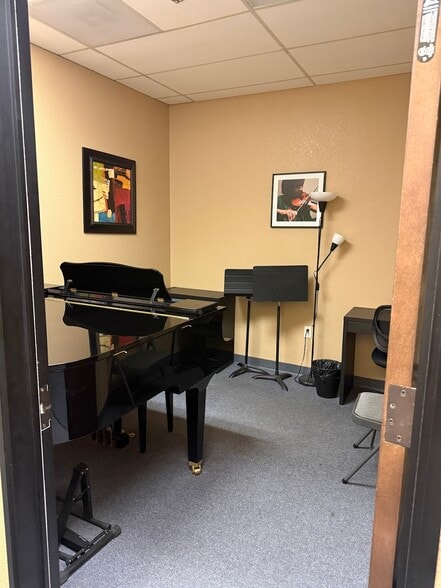 More Photos Of 1024 Serpentine Ln, Pleasanton Medical For Lease