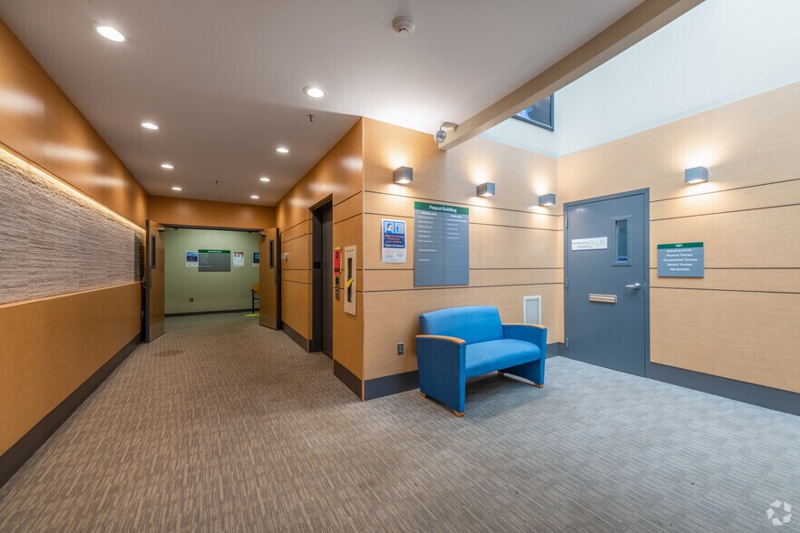 More Photos Of 49 State Rd, Dartmouth Medical For Lease