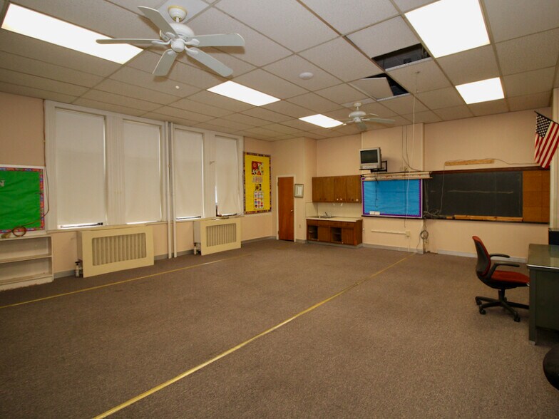 More Photos Of 115 Lewis Ave, Meriden Office Residential For Sale