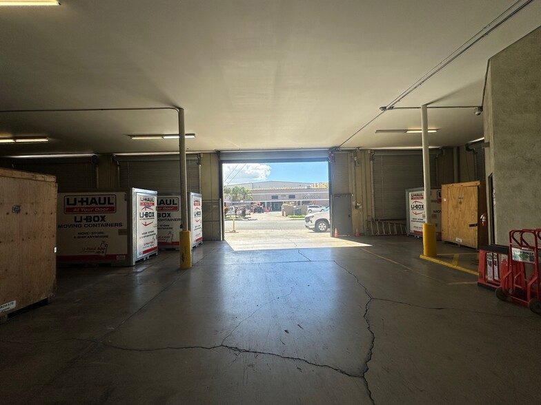 More Photos Of 4428 Malaai St, Honolulu Warehouse For Sale