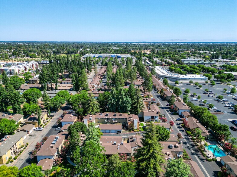 More Photos Of 5145 E Lane Ave, Fresno Apartments For Sale