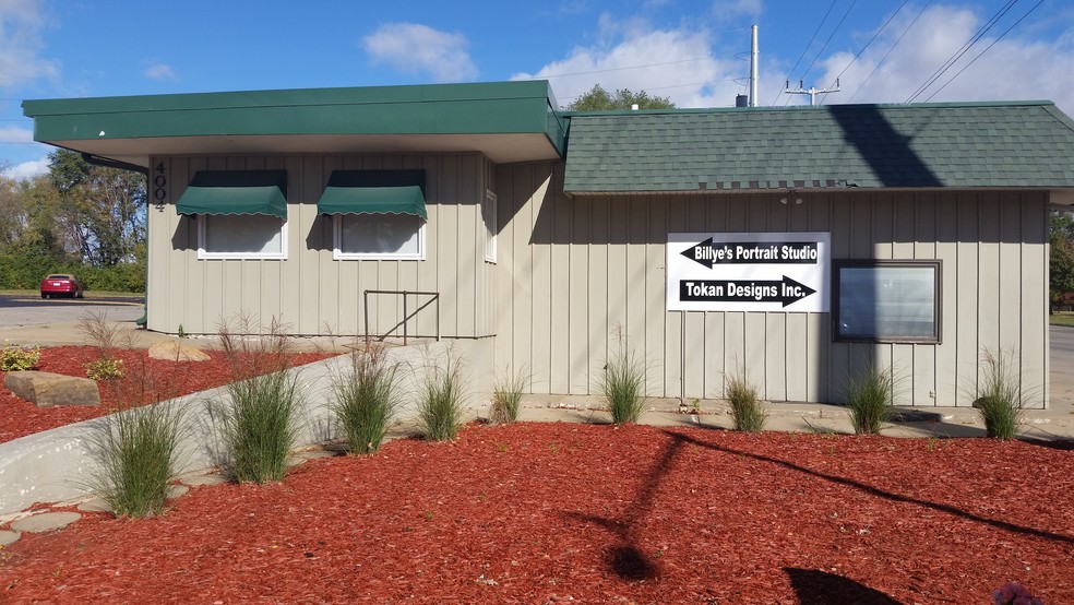 More Photos Of 4020 SW 6th Ave, Topeka Storefront Retail Office For Sale