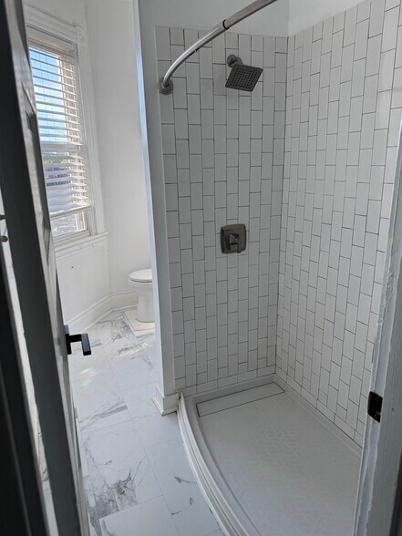 More Photos Of 4539 Montgomery Rd, Cincinnati Storefront Retail Residential For Sale