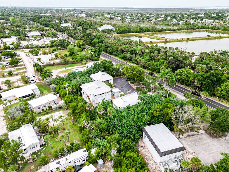 More Photos Of 1149 Periwinkle Way, Sanibel Office For Sale