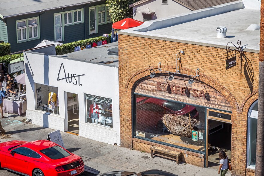 More Photos Of 1212 Abbot Kinney Blvd, Venice Loft Creative Space For Sale