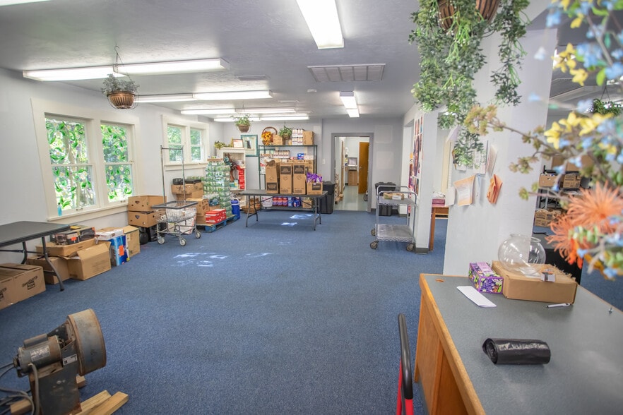 More Photos Of 14245 Cole St, Waldo Specialty For Sale