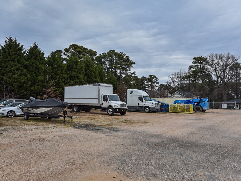 More Photos Of 5108 Western Blvd, Raleigh Land For Lease