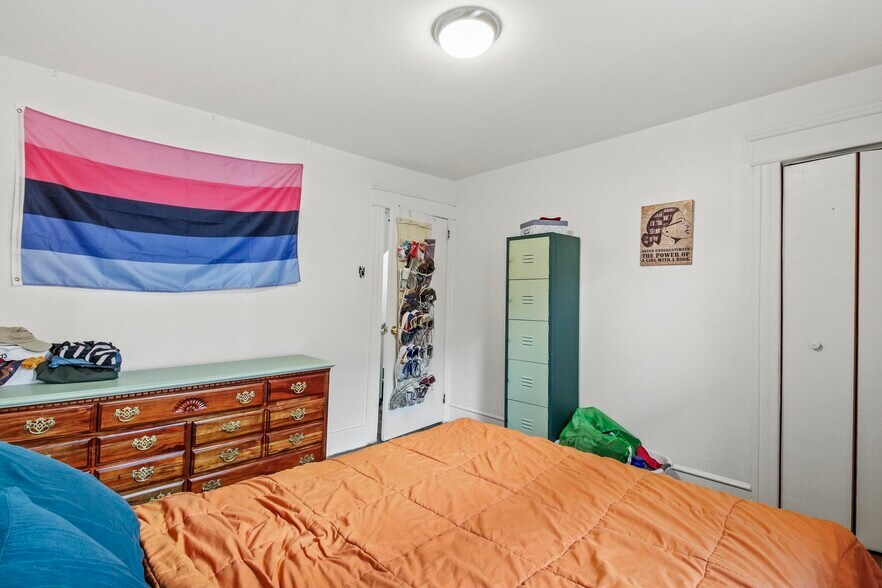 More Photos Of 37 Pierce St, Kingston Multifamily For Sale