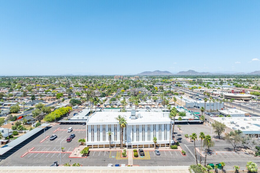 More Photos Of 5060 N 19th Ave, Phoenix Office Residential For Sale
