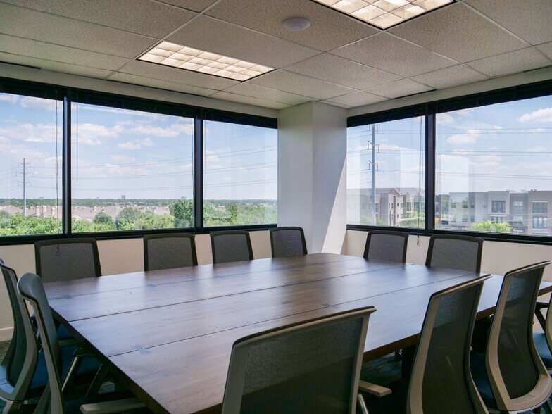 More Photos Of 15400 Knoll Trail Dr, Dallas Office For Lease