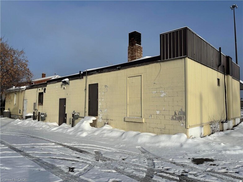 More Photos Of 2149-2161 Kingsway Dr, Kitchener Storefront For Sale