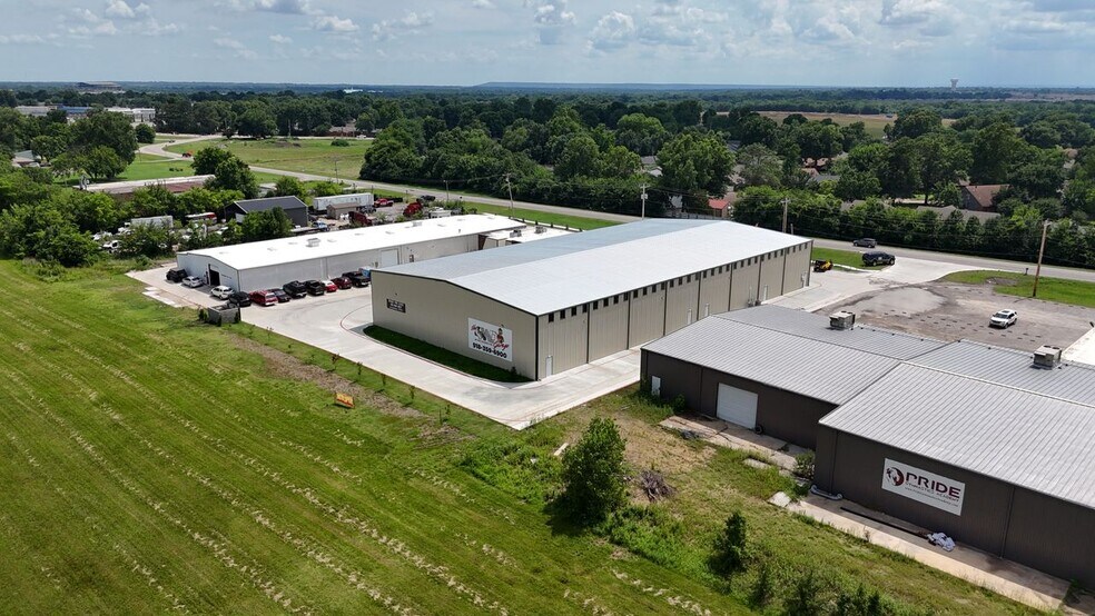 More Photos Of 19901 E Highway 51, Broken Arrow Unknown For Lease