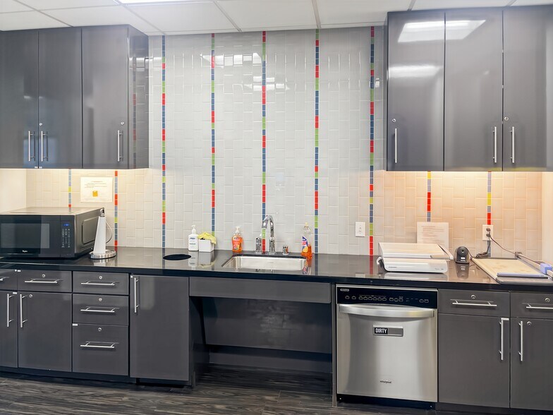 More Photos Of 325 N Saint Paul St, Dallas Coworking Space