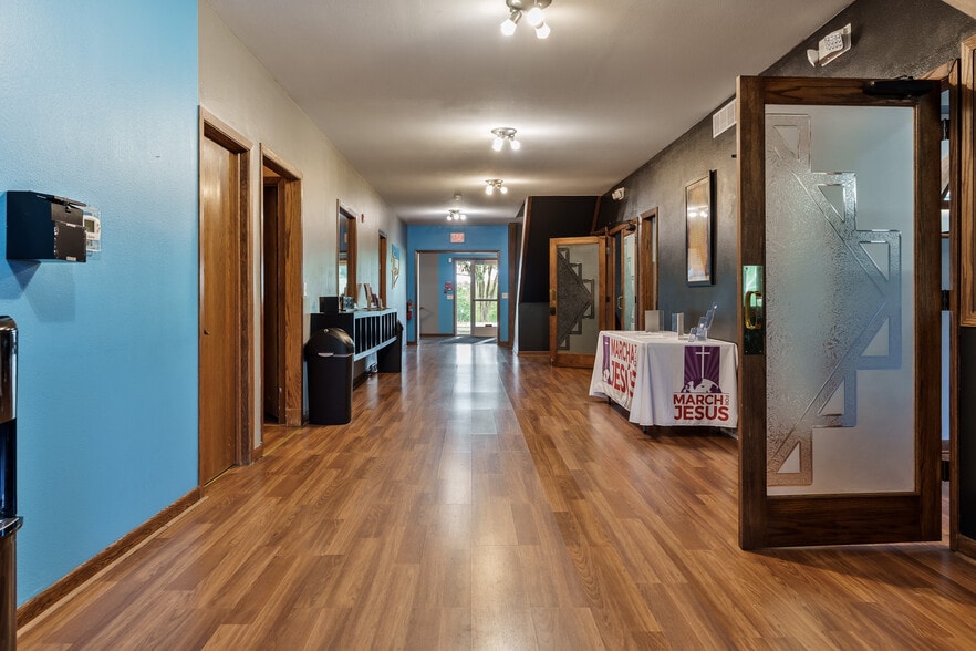 More Photos Of 4312 20th St, Rockford Religious Facility For Sale