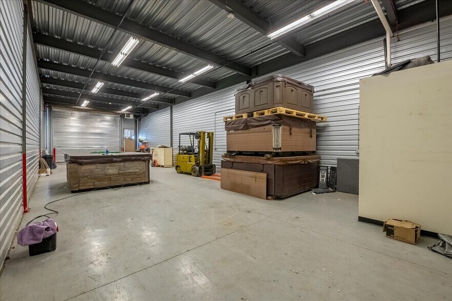 More Photos Of 871 Brickyard Cir, Golden Warehouse For Lease