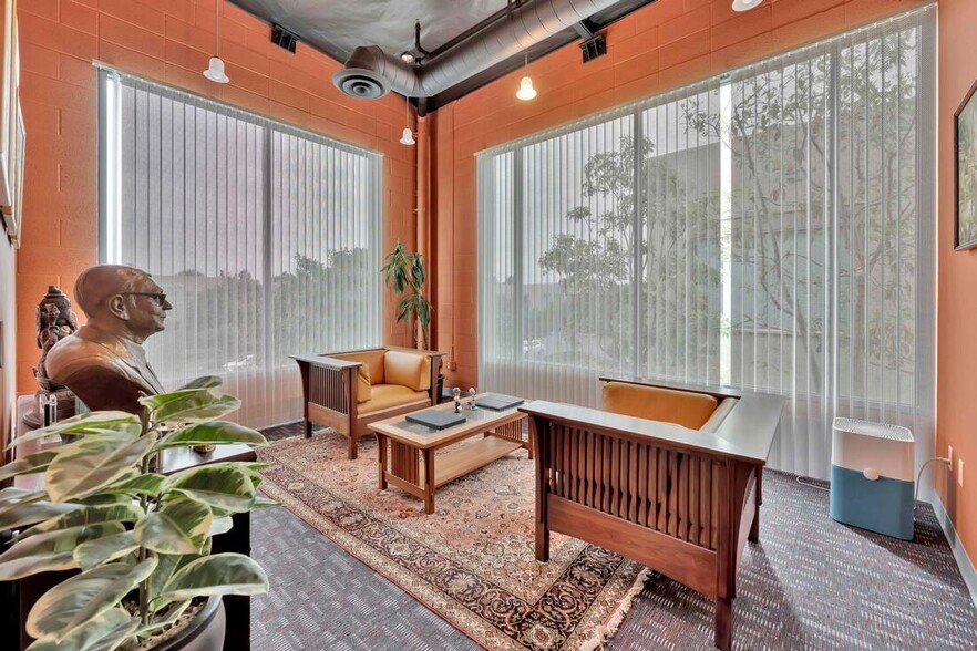 More Photos Of 1220 Roosevelt Ave, Irvine Loft Creative Space For Lease