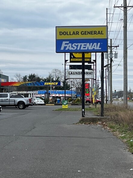 More Photos Of 919-921 W Route 130, Burlington Storefront For Sale