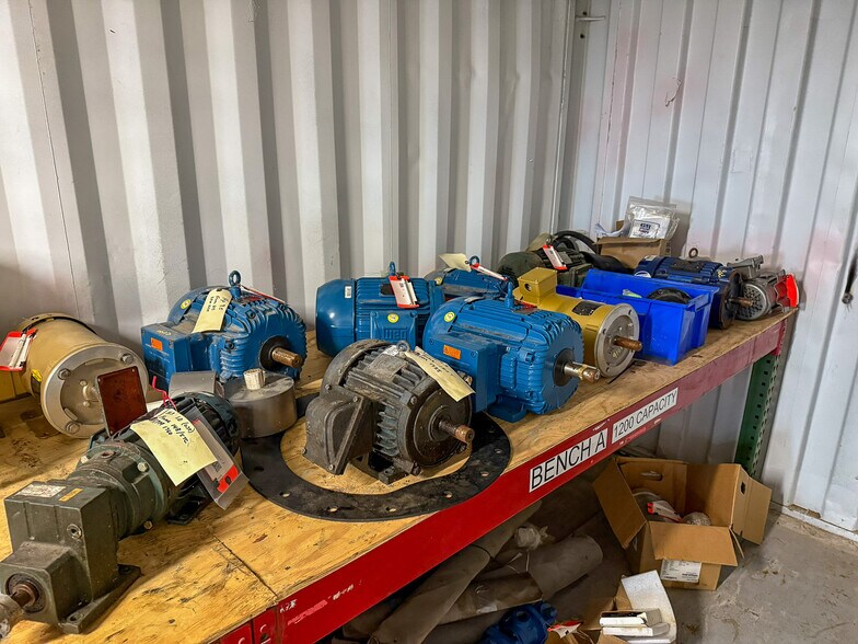 More Photos Of 5640 44th Ave S, Clinton Industrial For Sale