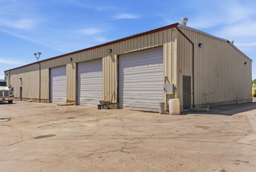 More Photos Of 1750 S 1350 W, West Haven Light Distribution For Lease