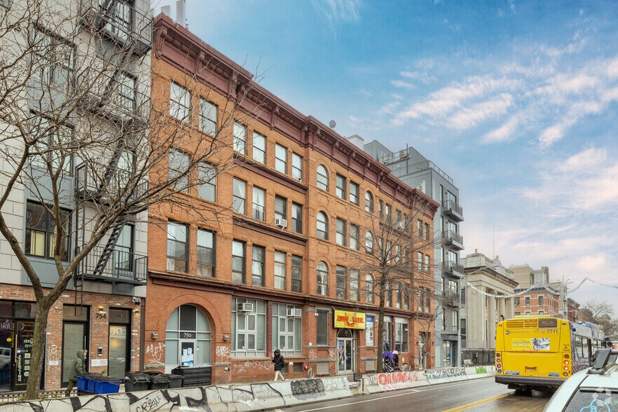 More Photos Of 750 Grand St, Brooklyn Apartments For Lease