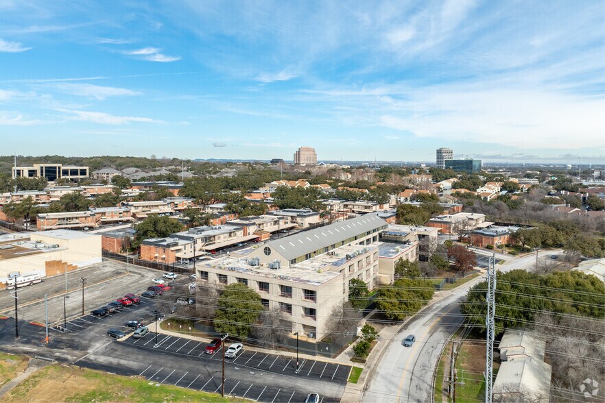 More Photos Of 3463 Magic Dr, San Antonio Office For Lease