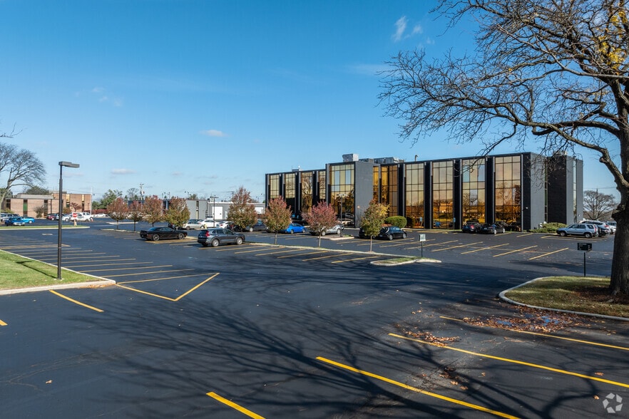 More Photos Of 799 Roosevelt Rd, Glen Ellyn Unknown For Lease