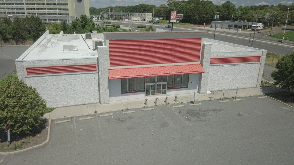 More Photos Of 413 E Absecon Blvd, Absecon Freestanding For Lease