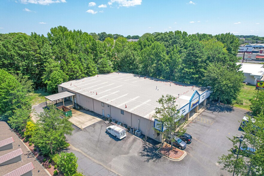 Primary Photo Of 10043 E Independence Blvd, Matthews Freestanding For Lease