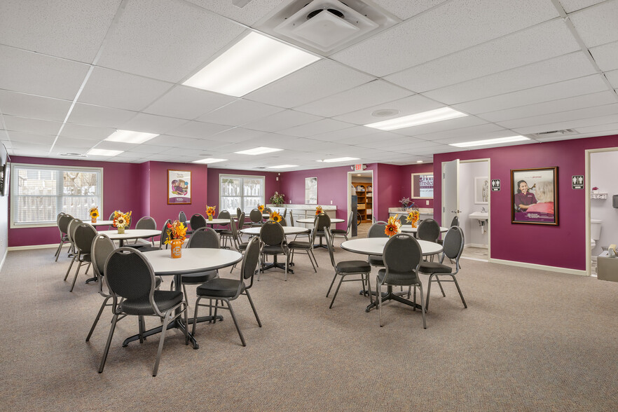 More Photos Of 5758 Cooley Lake Rd, Waterford Daycare Center For Sale