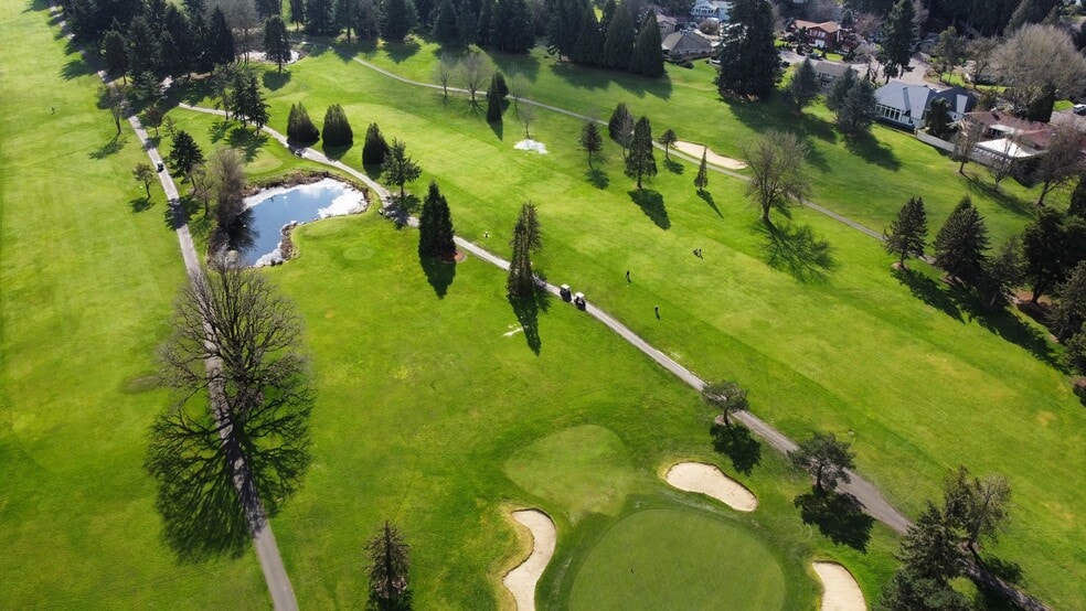 More Photos Of 7703 NE 72nd Ave, Vancouver Golf Course Driving Range For Sale