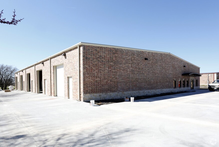 More Photos Of 210 Security Ct, Wylie Flex For Sale