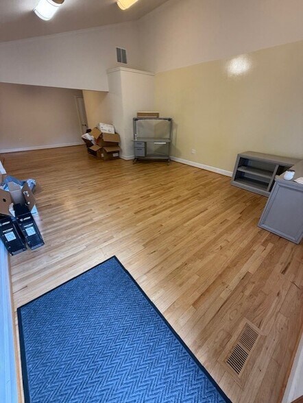 More Photos Of 4245 SW 109th Ave, Beaverton Office For Lease