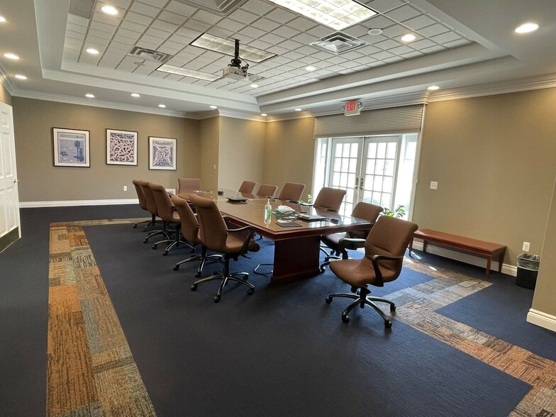 More Photos Of 21420 Greater Mack Ave, Saint Clair Shores Office For Lease