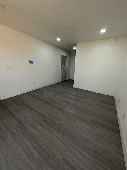 More Photos Of 214 S Maryland Pky, Las Vegas Apartments For Sale
