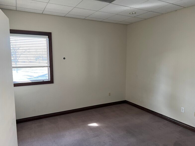 More Photos Of 5868 S Pecos Rd, Las Vegas Office Residential For Sale