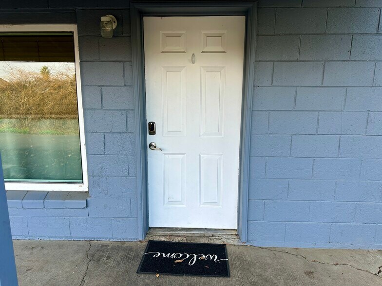 More Photos Of 600 Harbor Blvd, West Sacramento Warehouse For Sale