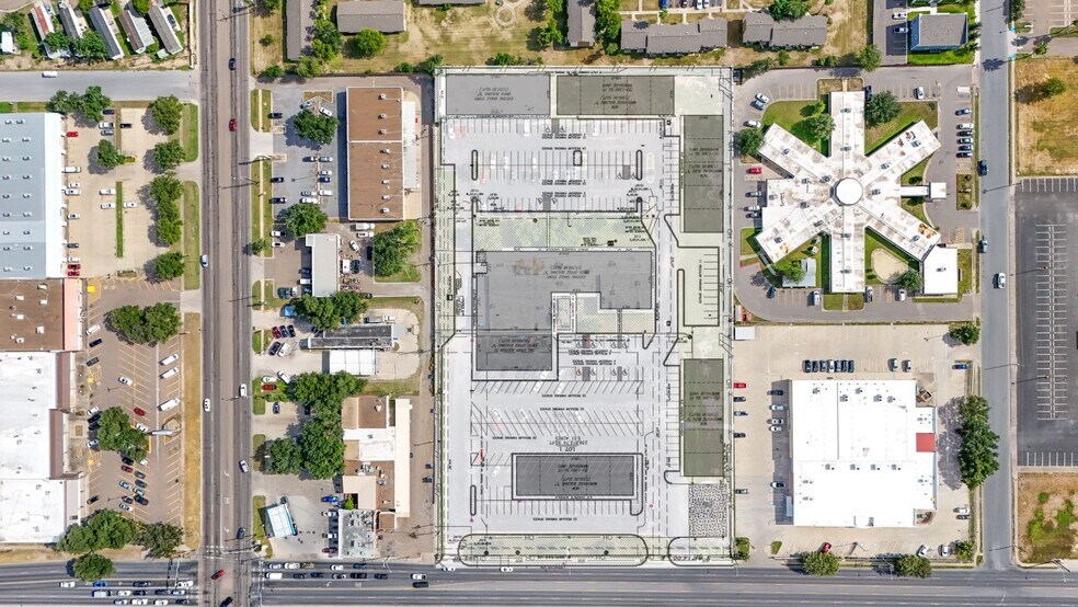 More Photos Of 500 E Hackberry Ave, McAllen Freestanding For Sale