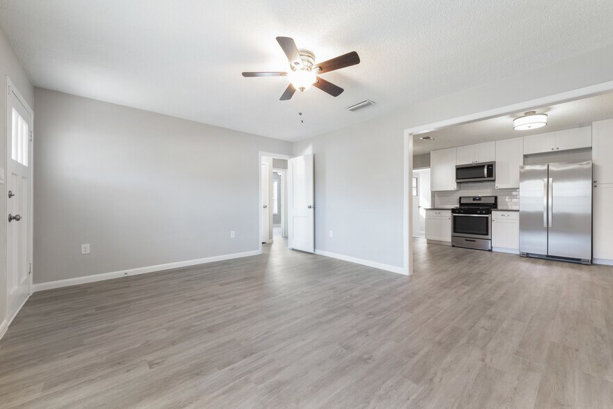More Photos Of 4806 Pecan Springs Rd, Austin Land For Sale